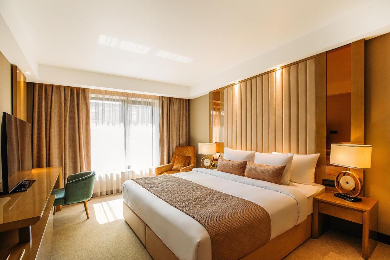 Marjan Plaza Hotel Tbilisi Exterior foto